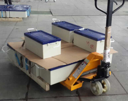 <a href='http://www.westfieldfloors.com' title='電池運輸' >電池運輸</a>